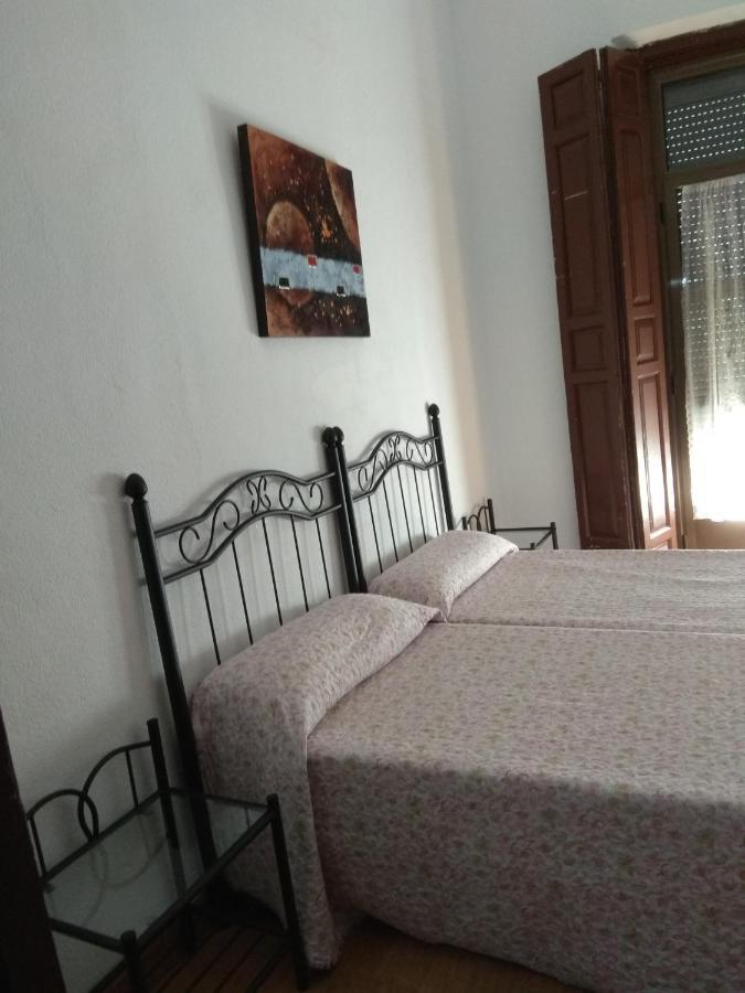 Pension Carretero Caceres Exterior photo
